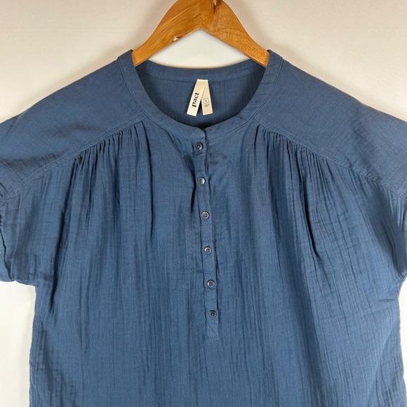 Pact Gauze Henley Shirt Blue Short Sleeve Button Up Textured Top Women's Size S - Picture 6 of 9